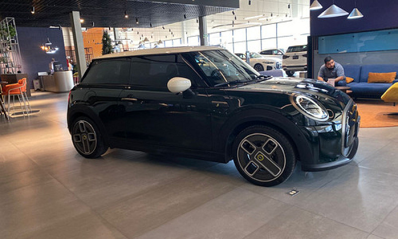 Mini Cooper 2023...