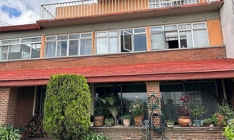 Casa En  Venta En Av...