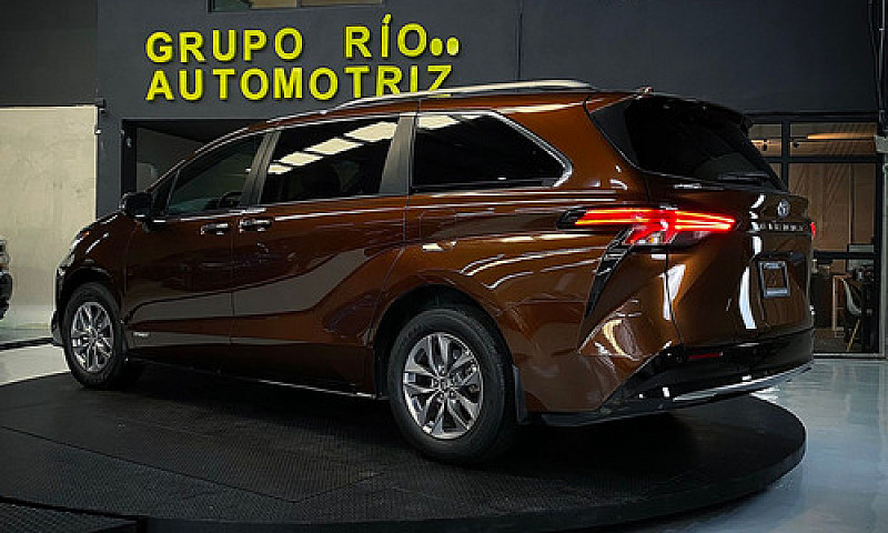 Toyota Sienna 2021...