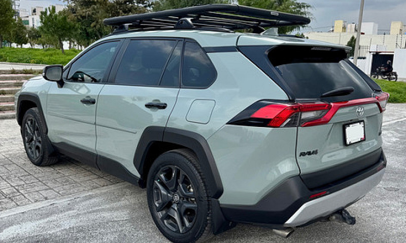 Toyota Rav4 2.5 Adve...