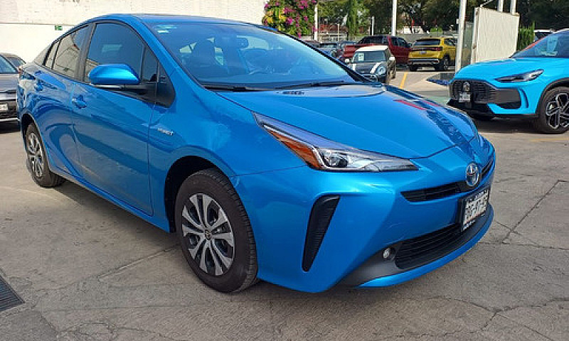 Toyota Prius 2022...
