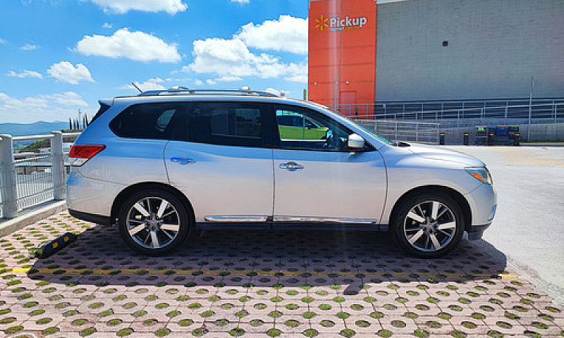 Nissan Pathfinder 3....