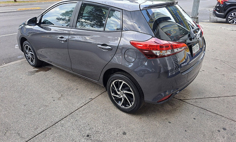 Toyota Yaris 1.5 5P ...