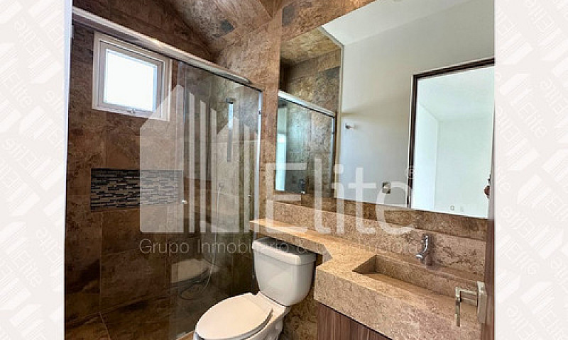 Casa Nueva Premium E...
