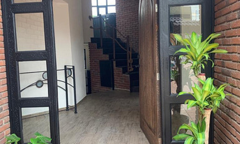Hermosa Casa En Vent...