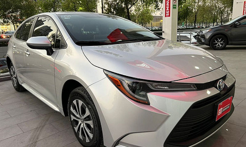 Toyota Corolla 2024...