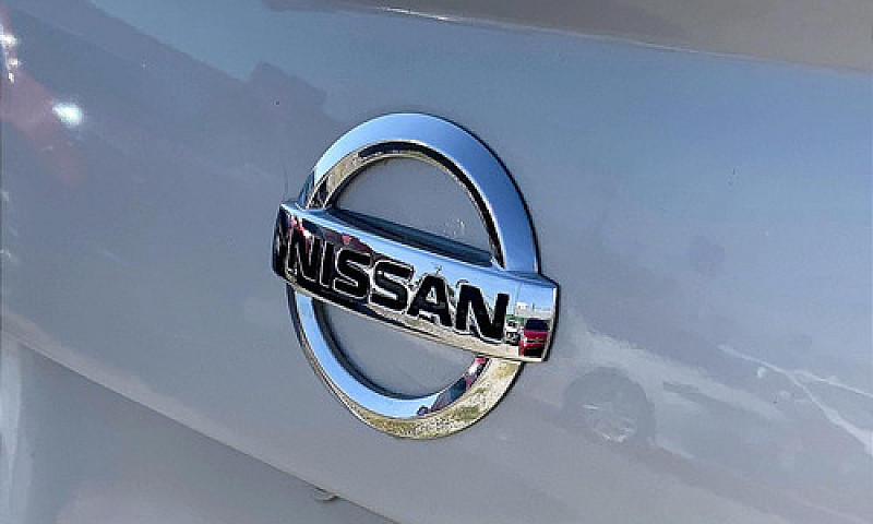 Nissan Versa 2022...