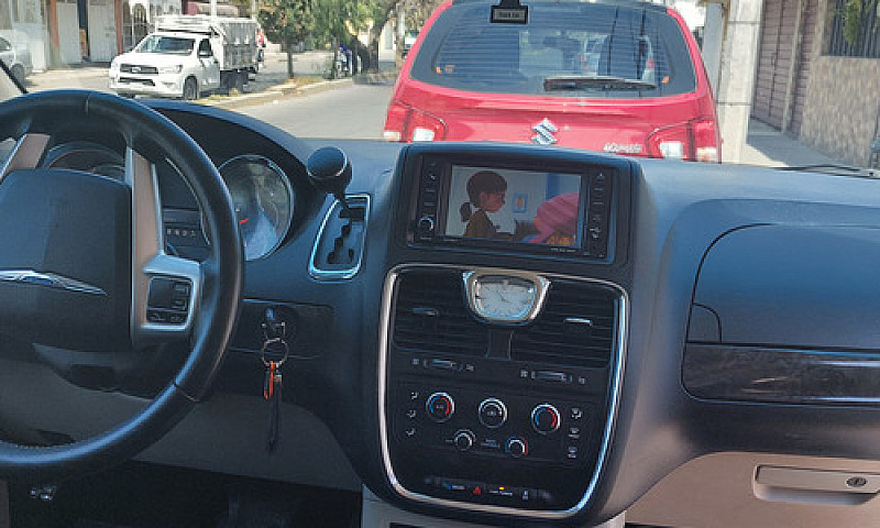 Chrysler Town & Coun...