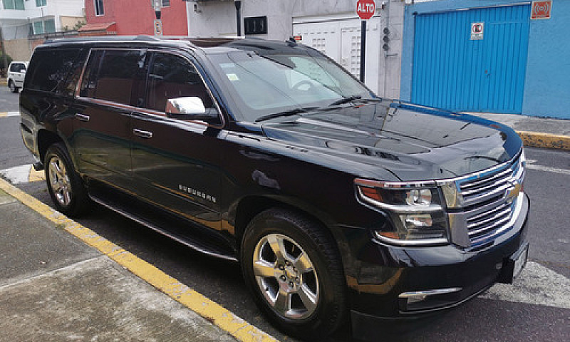 Chevrolet Suburban 5...