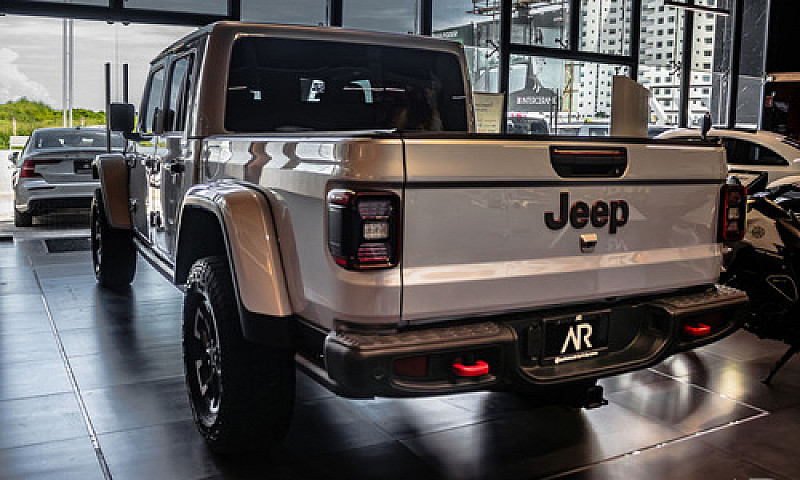 Jeep Jt 2024...