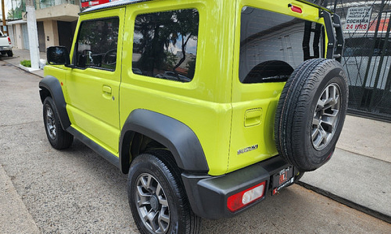 Suzuki  Jimny  2022...