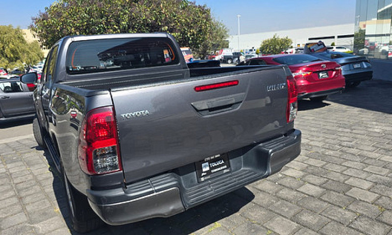 Toyota Hilux 2019...