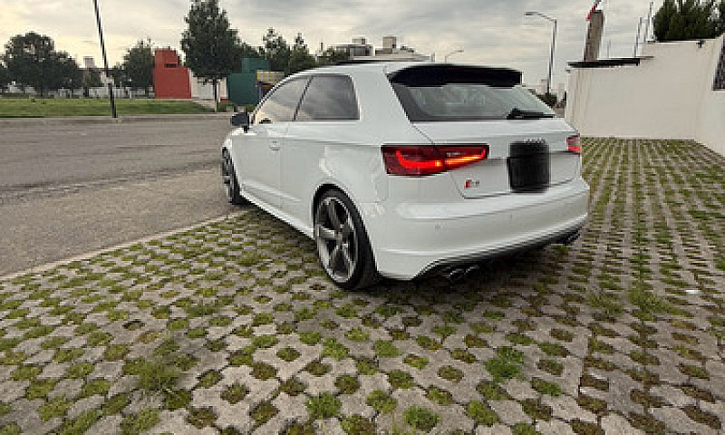 Audi S3...