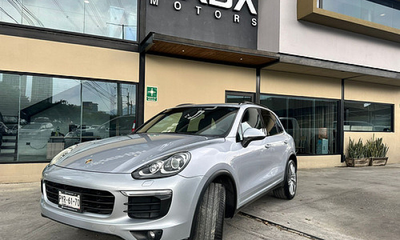 Porsche Cayenne 2016...