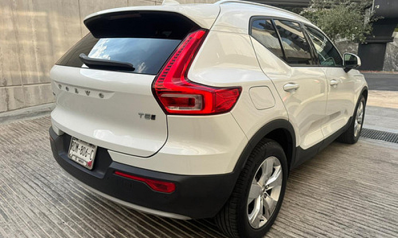 Volvo Xc40 2020...