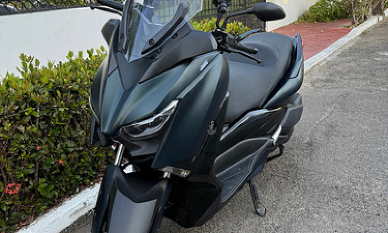 Yamaha Xmax 300 2023...