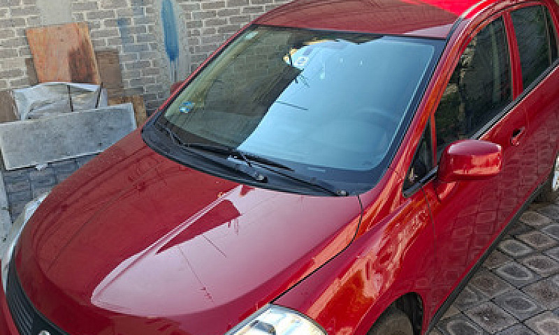 Nissan Tiida 1.8 Sen...