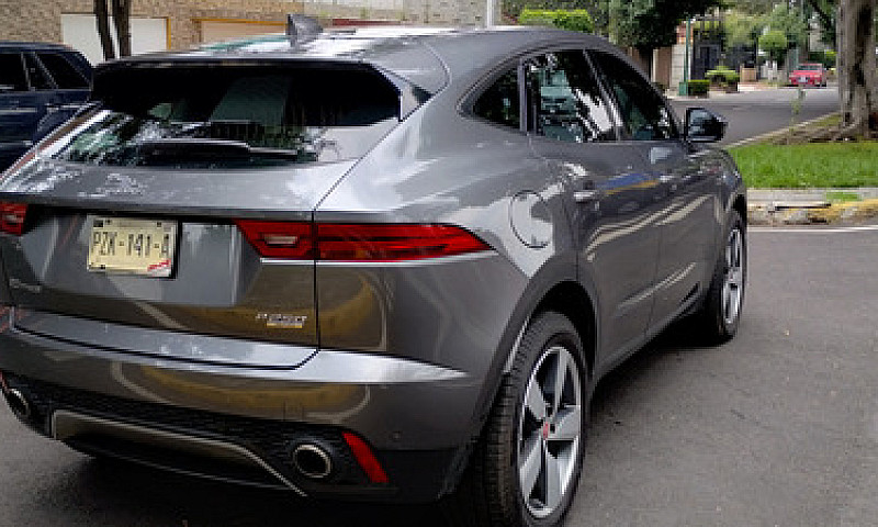Jaguar F-Pace 3.0 R-...