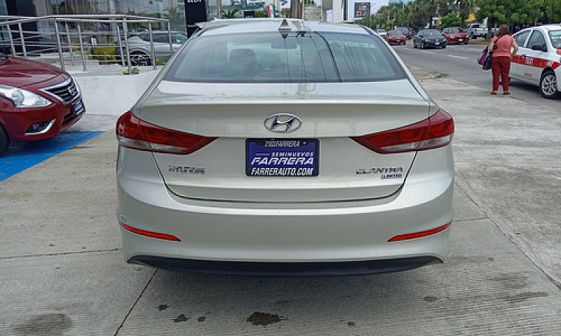 Hyundai Elantra 2017...