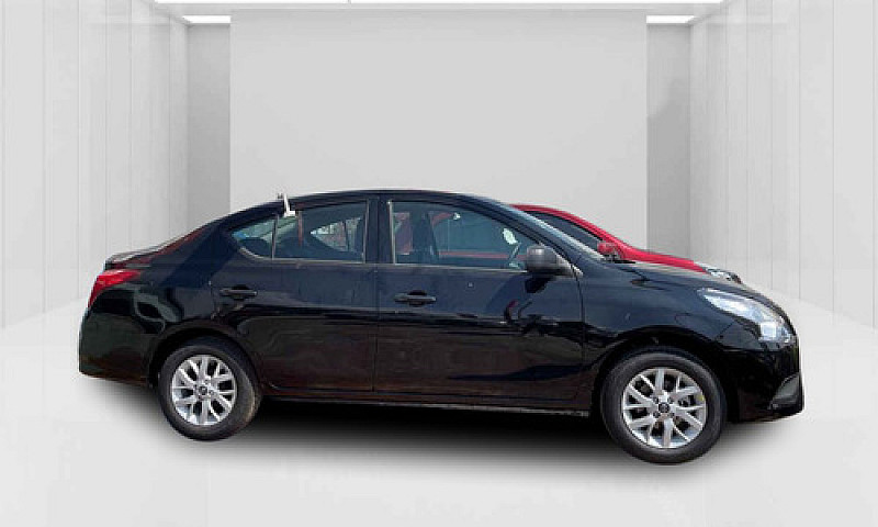 Nissan Versa 2024...