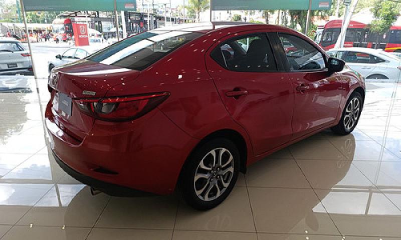 Mazda Mazda 2 2019...