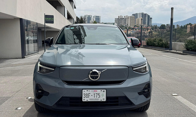 Volvo C40: Totalment...