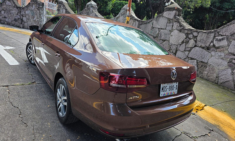 Volkswagen Jetta 2.5...