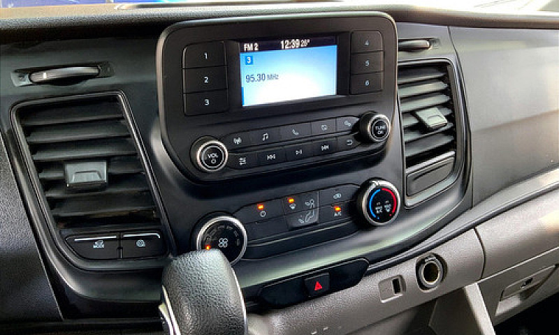 Ford Transit 2020...