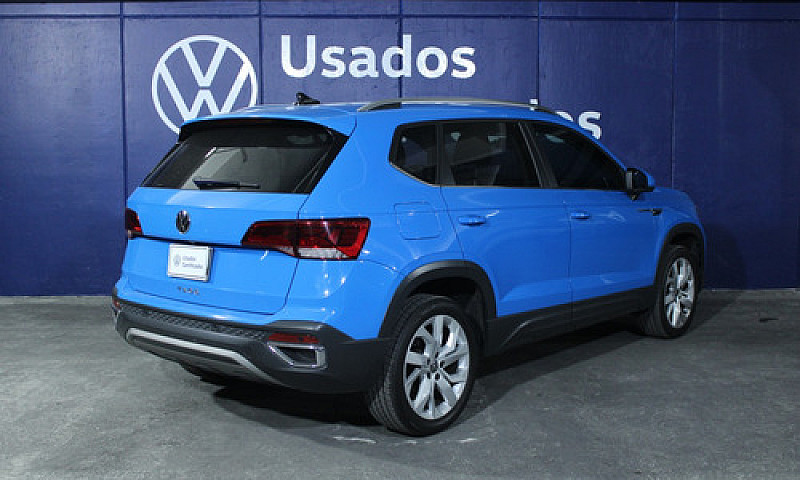 Volkswagen Taos 2021...