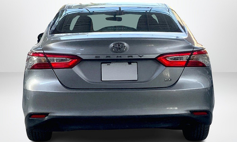 Toyota Camry 2019...