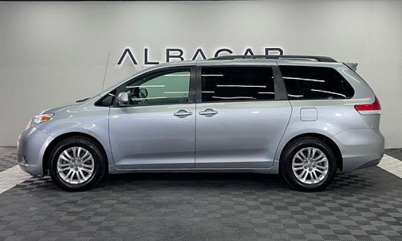 Toyota Sienna 2014...
