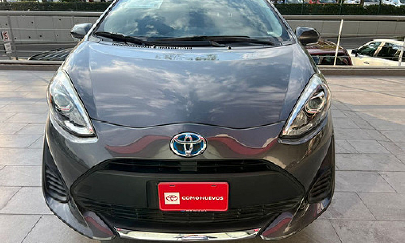 Toyota Prius 2020...