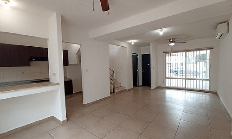 Casa En Venta En Dre...