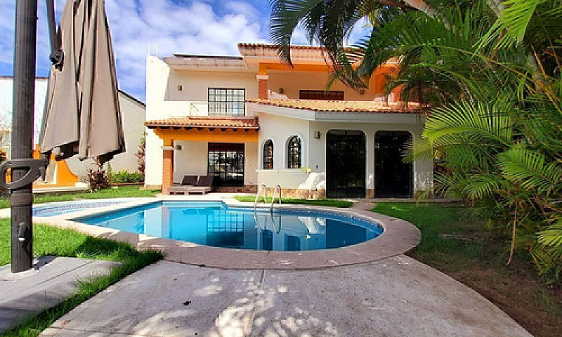Casa En Venta En Pue...