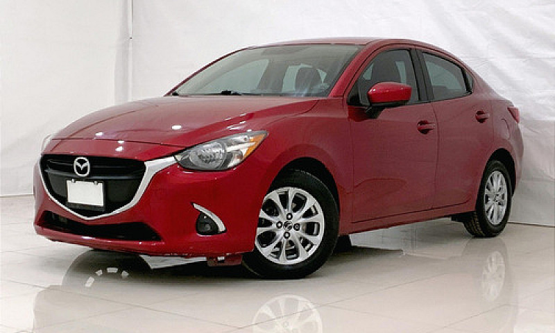 Mazda 2 2019...