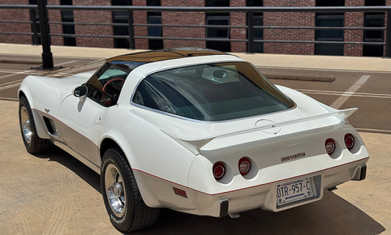 Chevrolet Corvette 1...