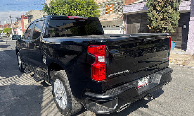 Chevrolet Silverado ...