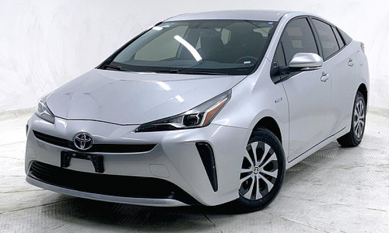 Toyota Prius 2020...