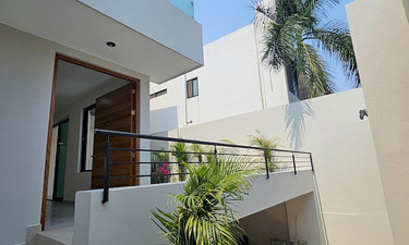 Casa Estilo Minimali...