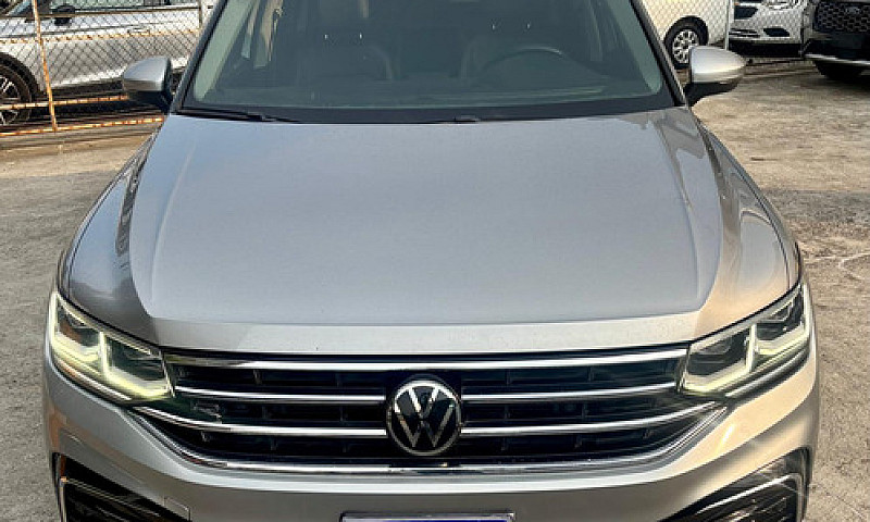 Vw Tiguan R-Line 2.0...