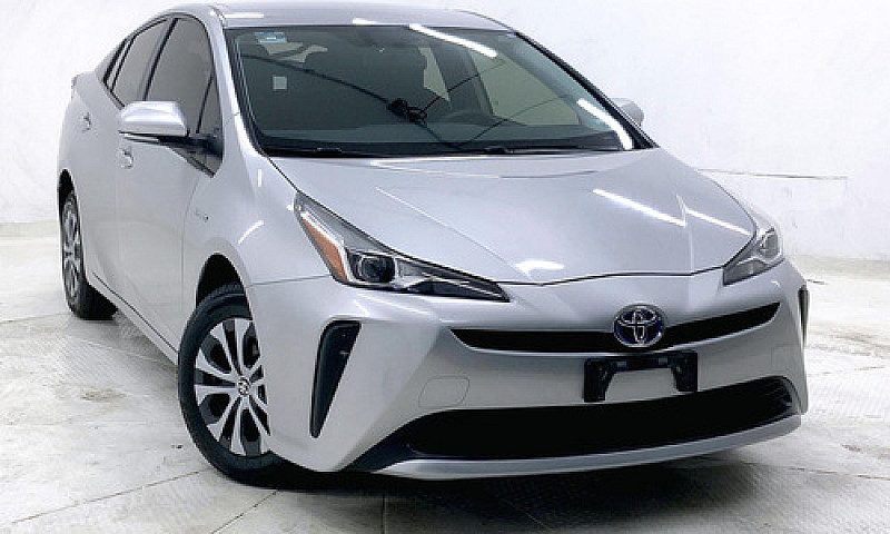 Toyota Prius 2020...
