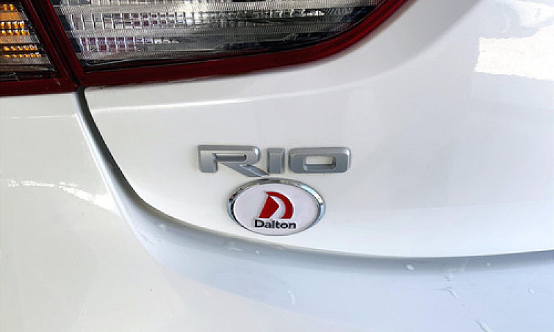 Kia Rio 2023...