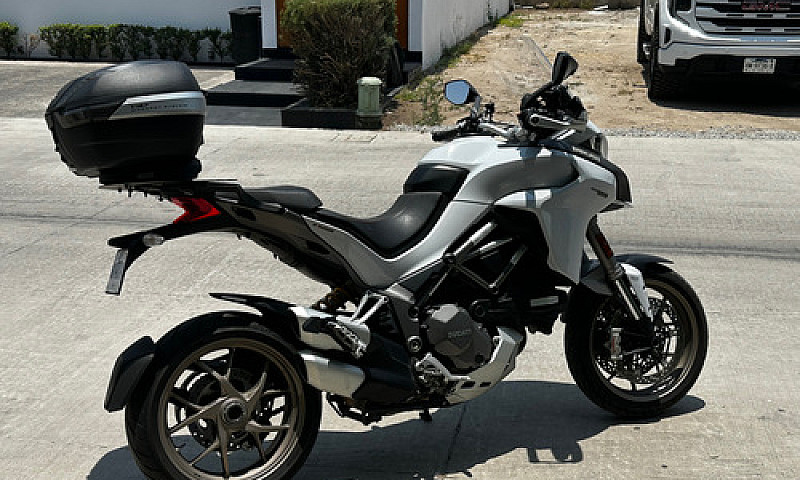 Ducati Multistrada 1...