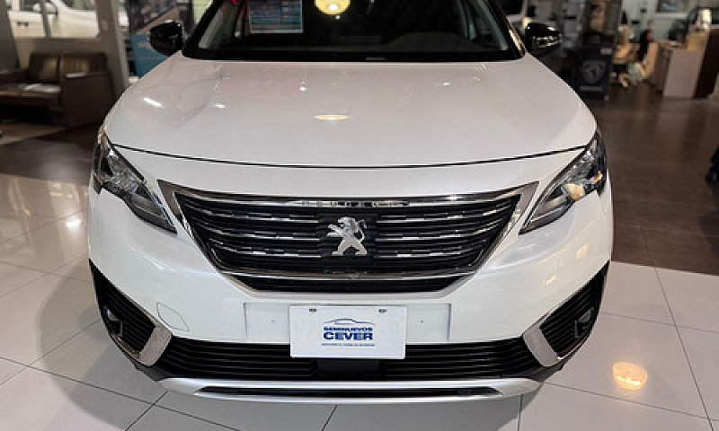 Peugeot 5008 2021...