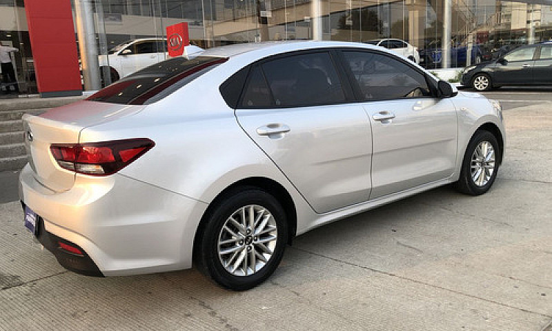 Kia Rio 2018 1.6 Sed...