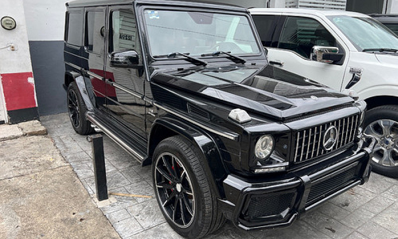 Mercedes Benz G63 Am...