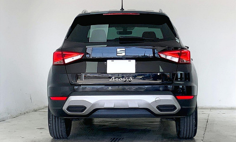 Seat Arona 2022...