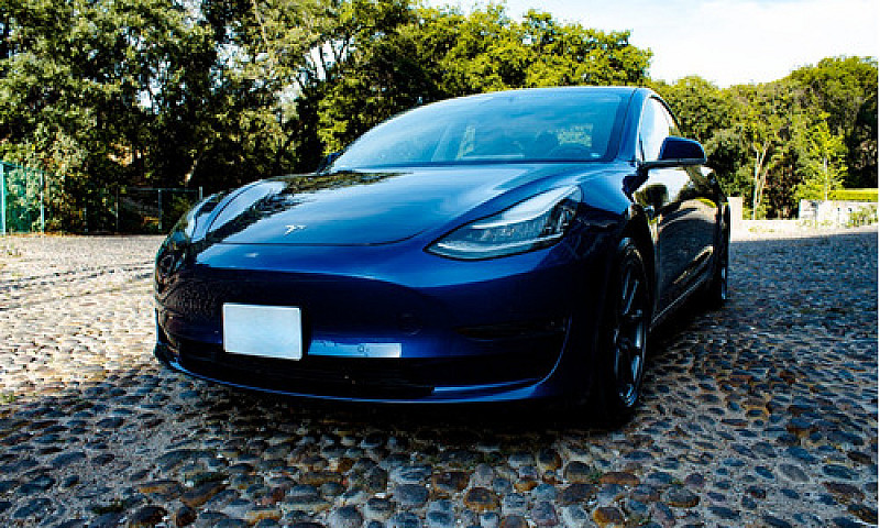 Tesla Model 3 Long R...