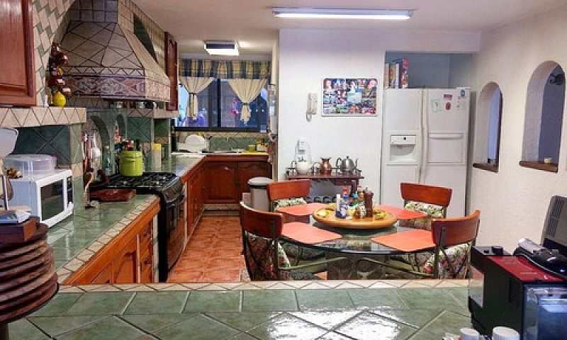 Casa En Remate En Iz...