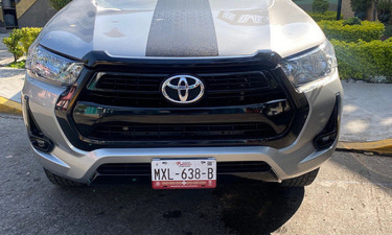 Toyota Hilux 2.7 Cab...